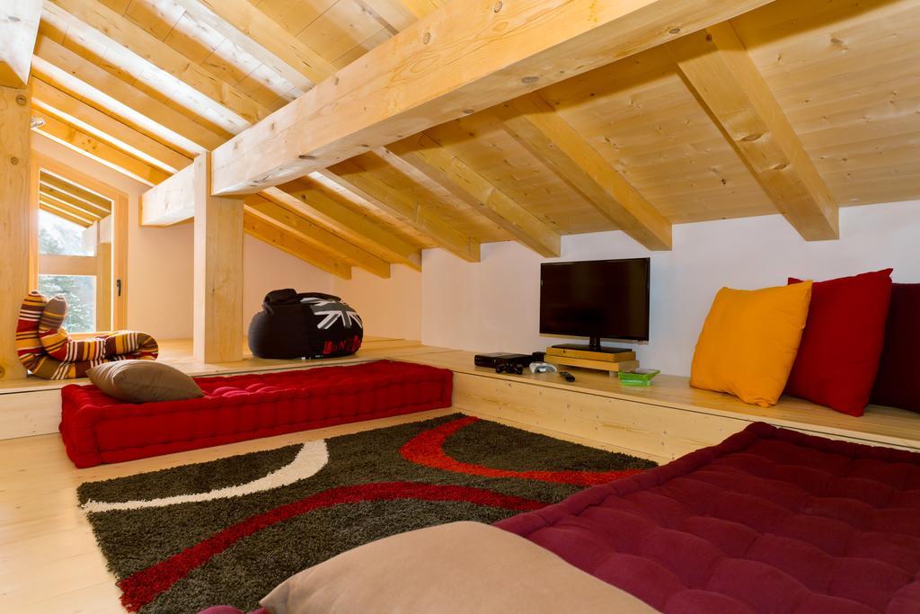 Chalet Isabelle Mountain Lodge 5 Star 5 Bedroom En Suite Sauna Jacuzzi Chamonix Bilik gambar